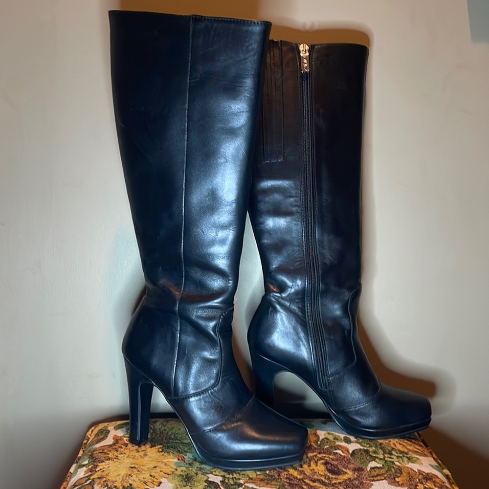 Duo Leather Knee High Boots Size 6